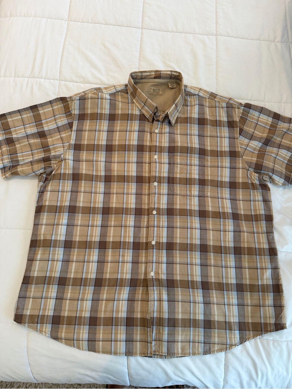 Arrow Brown and Beige Plaid Short-Sleeve Button-Down Shirt